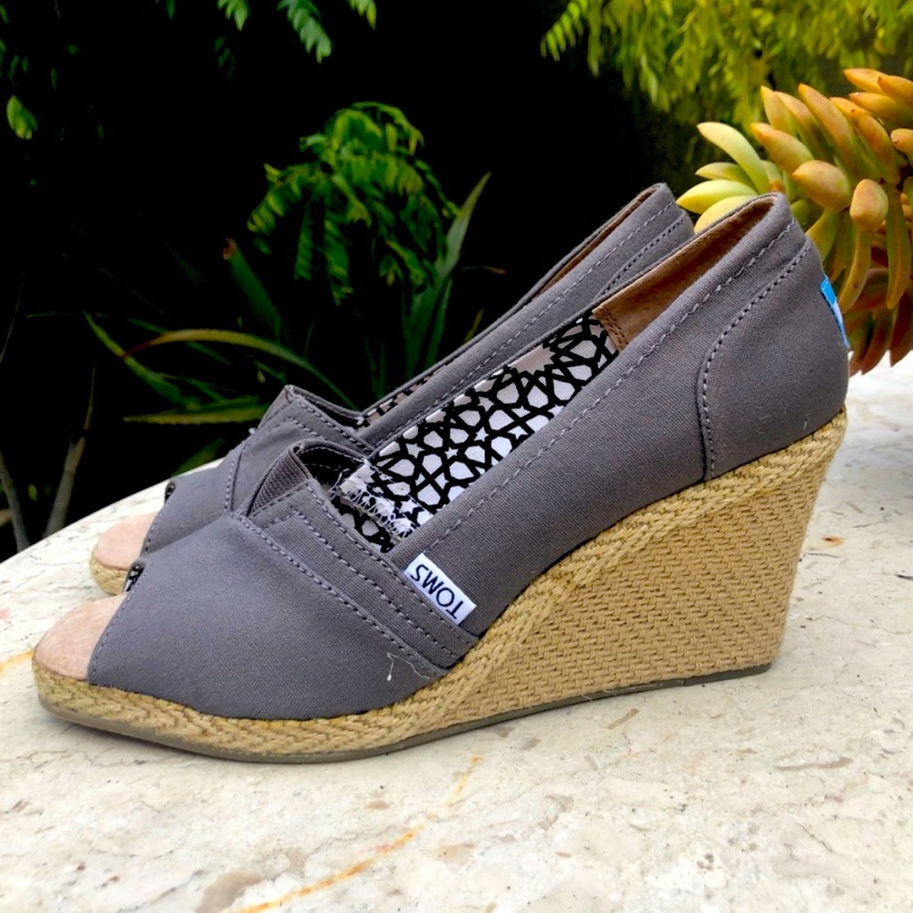 Classic Wedge Ash Canvas by Toms